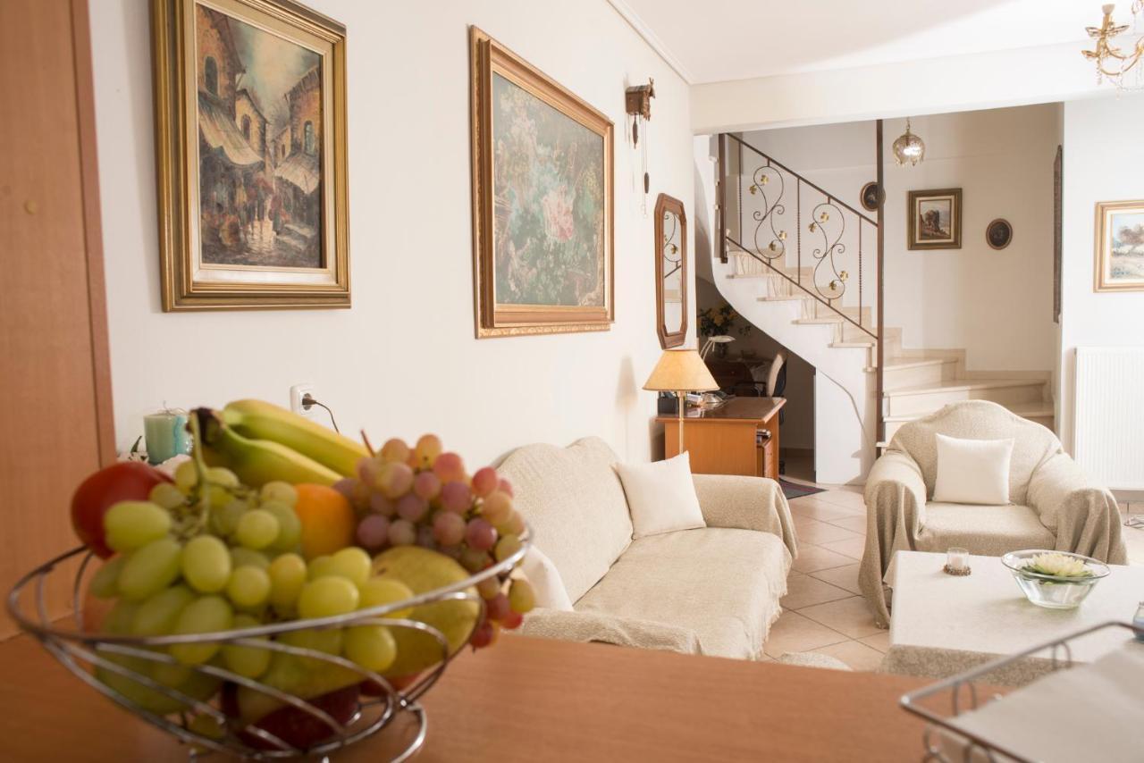 Maisonette With Garden In The Heart Of The Historical Kalamata Center Extérieur photo