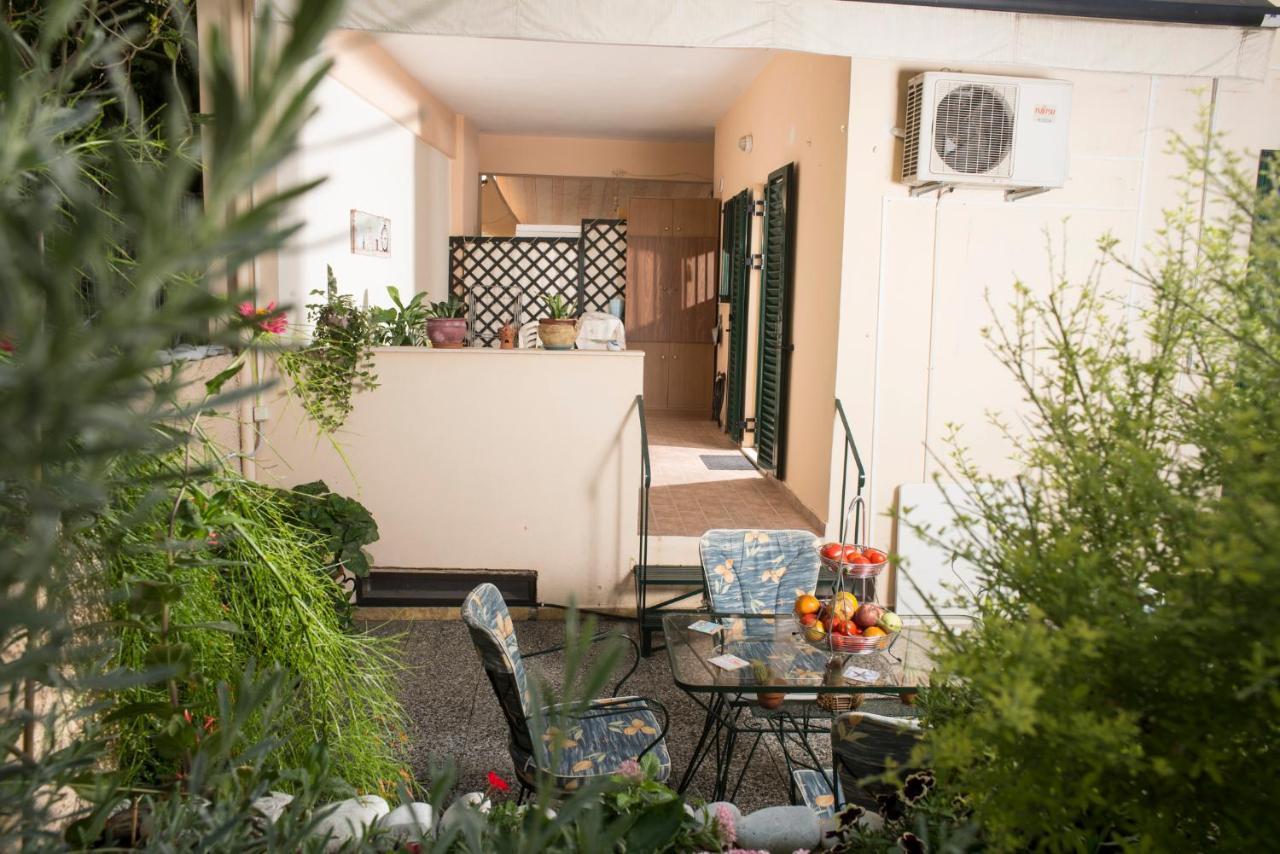 Maisonette With Garden In The Heart Of The Historical Kalamata Center Extérieur photo